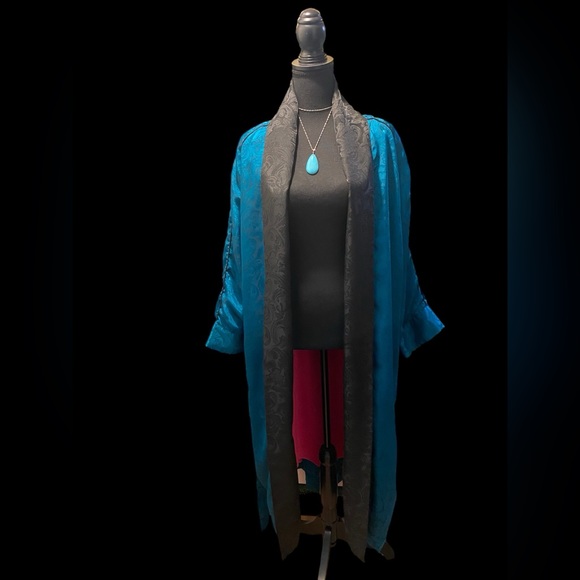 The Lingerie Collection Robe Sz Small - Picture 2 of 12